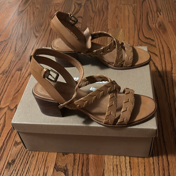 Madewell size 8 1/2 whipstitch heeled sandals - Picture 2 of 6
